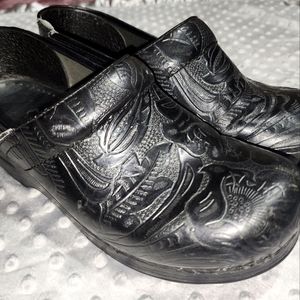 Dansko black clogs size 39 EU